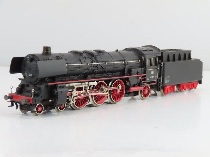 Märklin H0 - 3048.6 - Locomotiva a vapore con tender - BR 01 con generatore di fumo - DB