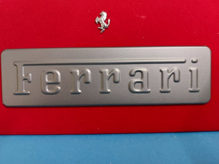 Badge - Ferrari - Scritta Ferrari - 2000