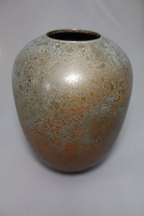Vaso (1) - Bronzo - 横倉嘉山 Yokokura Kazan (1915-?) - Fine bronze vase with artist's signature - Giappone - Periodo Shōwa (1926-1989)