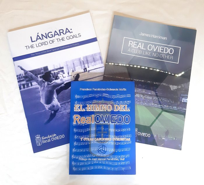 Real Oviedo - Beaucoup de livres