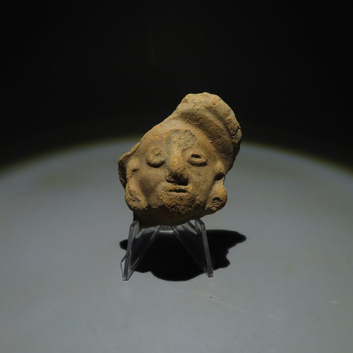 Maya- Terracotta Kopffigur. Ca. 300-600 n. Chr. 6,5 cm. Spanische Importlizenz.