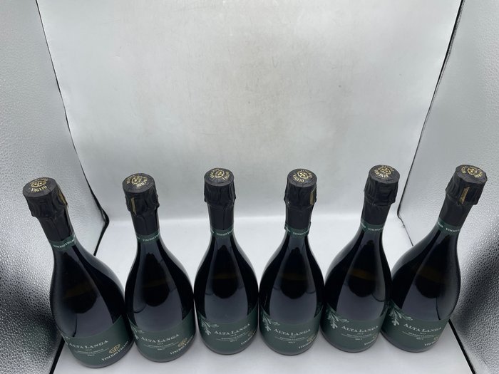 2019 Vinchio Vaglio Serra, Alta Langa Brut - Piemont DOCG - 6 Bottles (0.75L)