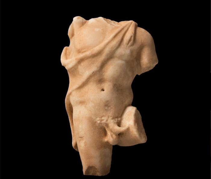 古羅馬 大理石 薩特軀幹。公元一至二世紀。 14 公分。 H. 非常好的動作
