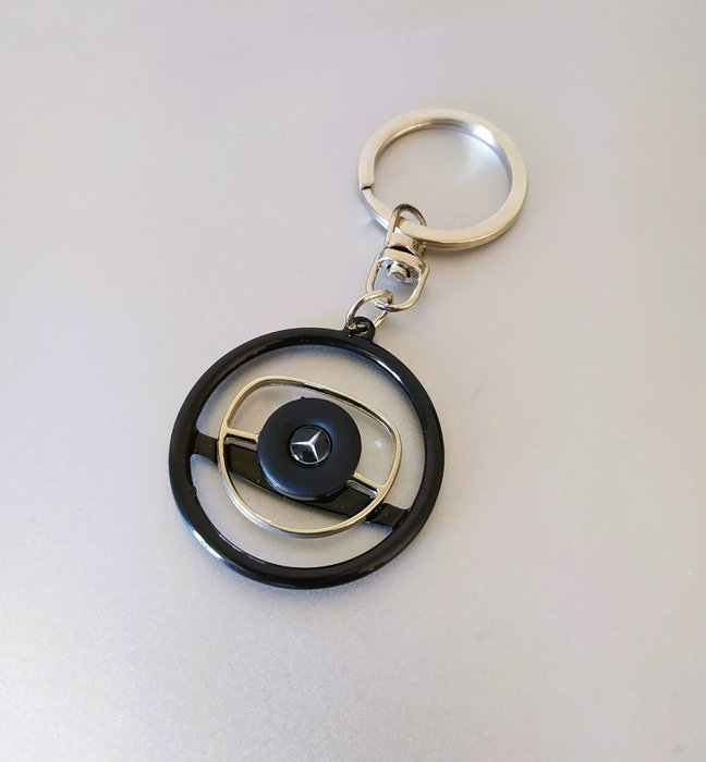 Mercedes-Benz - Key chain (1) - Catawiki