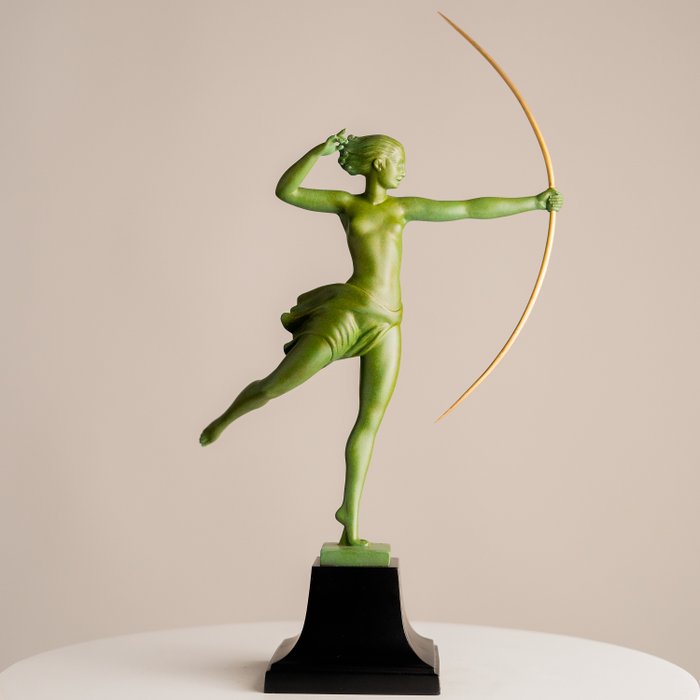 Max Le Verrier - Jean de Marco - Statue, Atalante - 32 cm - Brass, metal - 1930