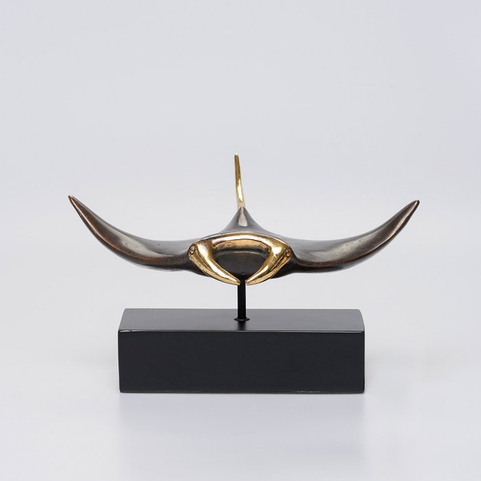 雕塑, NO RESERVE PRICE - Bronze Manta Ray Sculpture with Polished Accents on Base - 16 cm - 黄铜色