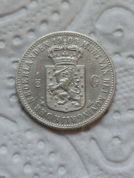 Netherlands. Wilhelmina (1890-1948). 1/2 Gulden 1909