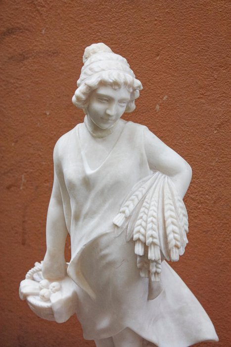 Alberto Currini (XIX-XX) - 雕刻, Allegoria dell'Estate - 52 cm - 雪花石膏
