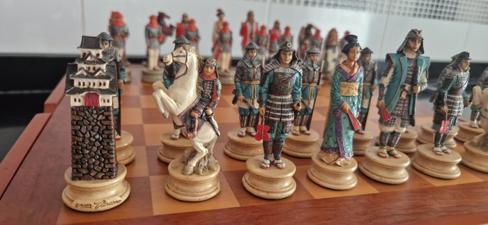 Chess set (1) - Ajedrez samurais japonés pintado a mano - Quality wood and resin