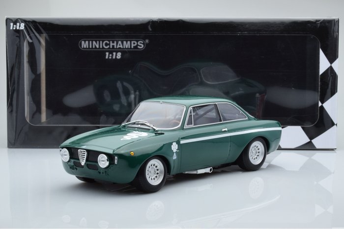 Minichamps 1:18 - Modell sportkocsi - Alfa Romeo GTA 1300 Junior 1971 - Limitált kiadás, 350 db.