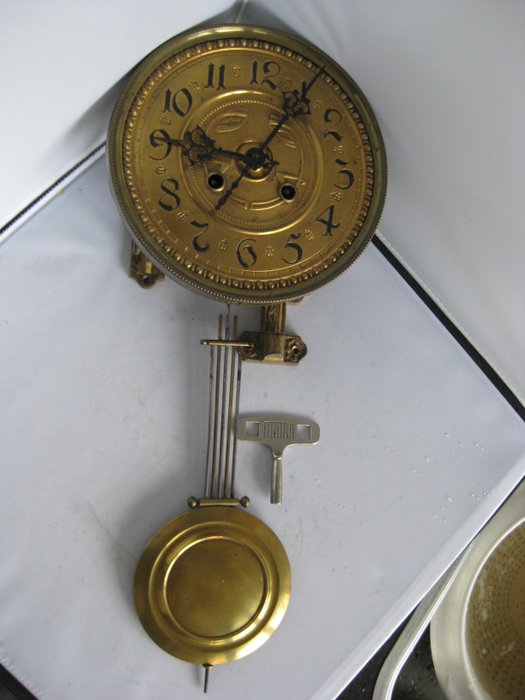 Mouvement d'horloge - Régulateur - Friedrich Mauthe Schwenningen. - Laiton-Métal - 1850-1900