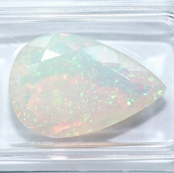 Opal - 3.66 ct