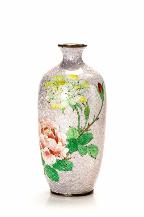 Vase - A Cloisonné ginbari vase decorated with silver thread and translucent enamels - Japan - Meiji period (1868-1912)