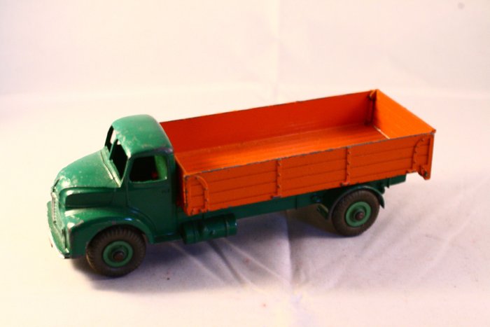 Dinky Toys 1:43 - 1 - Model truck - Leyland Comet no. 418