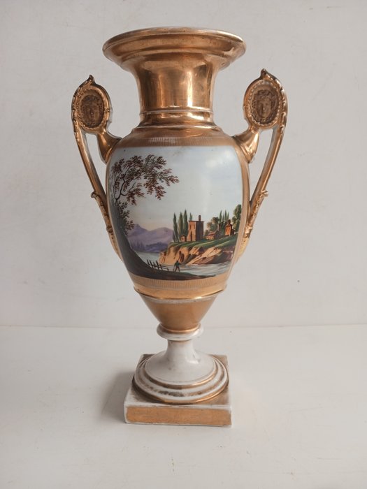 Vase  - Porcelain