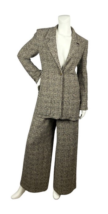 Chanel - Women's suit