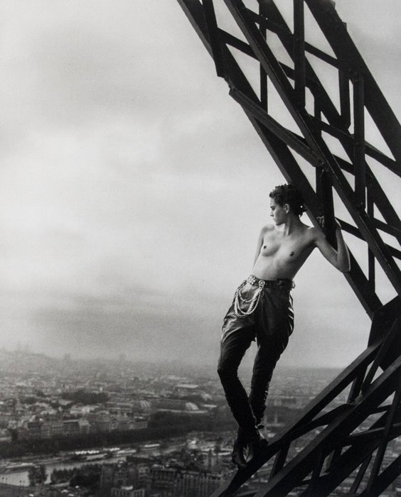 Peter Lindbergh (1944-2019) - Mathilde, Eiffel Tower, 1989