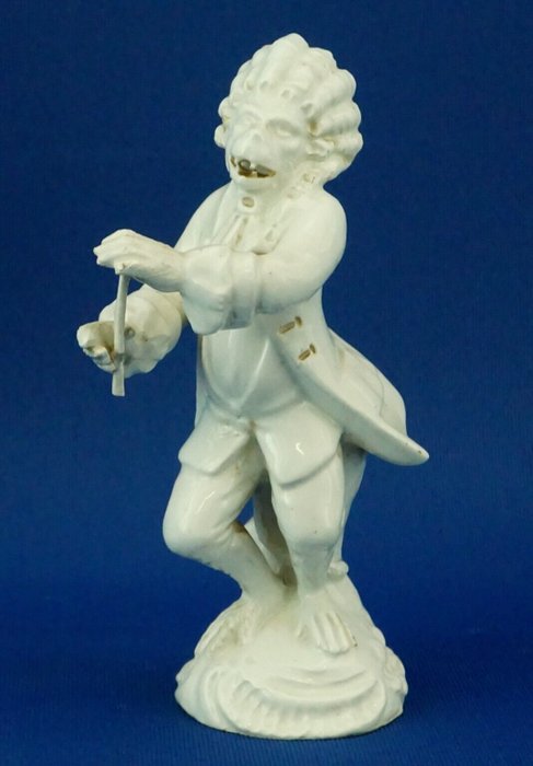 Cozzi - Geminiano Cozzi - Sculpture, Scimmia suonatrice - direttore d'orchestra - animale in abiti settecenteschi - XVIII secolo 1700 - 15.5 cm - Ceramic