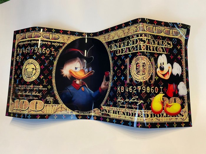 Mike Blackarts - Limited edition Donald Duck dollar sculpture