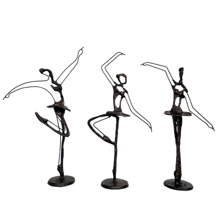Figuur – Set van drie danseressen – IJzer (gegoten)
