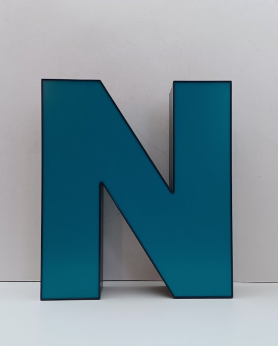 Buchstaben N - Lampe - Metall