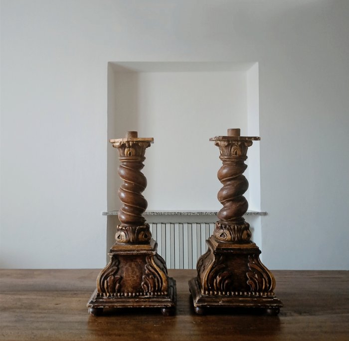  Kolom (2) - 18e eeuw - Paar houten kolommen - 58 cm 
