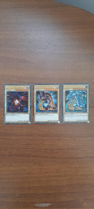 konami - 3 Card - Yugioh Set  Blu Eyes White Dragon , Red Eyes Black Dragon ,Dark Magician Ultra Rare