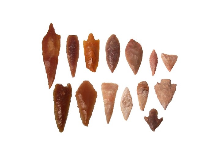 Neolítico Colección neolítica de puntas de flecha del Sahara de la Edad de Piedra Neolítica, África Ágata Punta de flecha