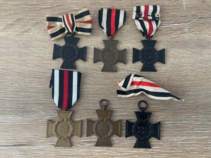 Germania - Medaglia - 6 Croci d'Onore per vedove e partecipanti alla guerra 1914-1918