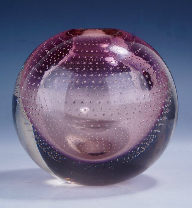 Glasfabriek Leerdam A.D. Copier - Vaso -  Dikwandig roze spijkerbol met helderglazen overlay • 1936  - Vetro