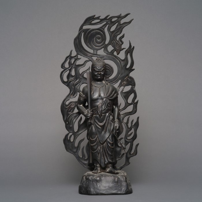 Figure - Fudô Myô-ô 不動明王 - Bronze, Iron (cast) - Japan