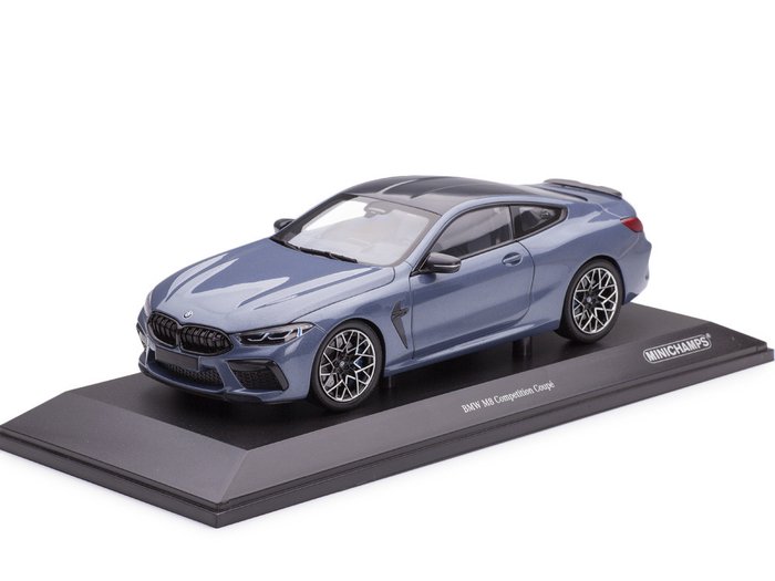 MiniChamps 1:18 - 模型運動車 - BMW M8 Competition Coupé 2020 - 帶有 3 個開口的壓鑄模型