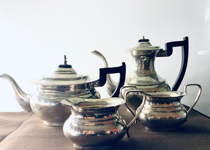 Kaffee- und Teeservice (4) - viners of Sheffield - Coffee and Tea set (4) - Silver - Silber