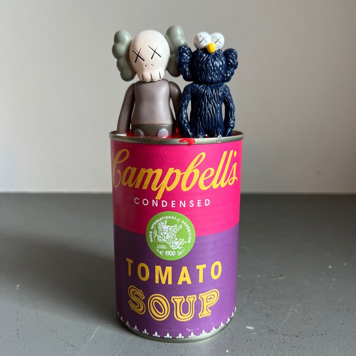 Koen Betjes (1992) - Campbell Soup sculpture with Companion and BFF figurines