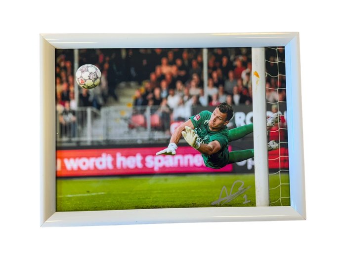 Almere City - 荷蘭甲組足球聯賽 - Nordin Bakker - 圖片