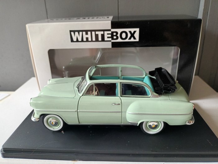 Whitebox 1:24 - 1 - Pienoismalliavoauto - Opel Olympia Record cabrio 1954