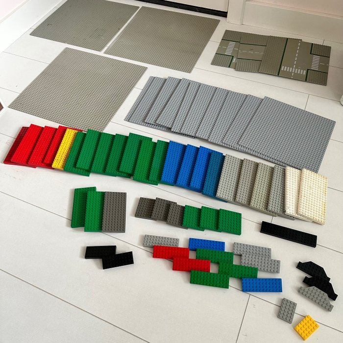 Lego - Lego 65 baseplates - Catawiki