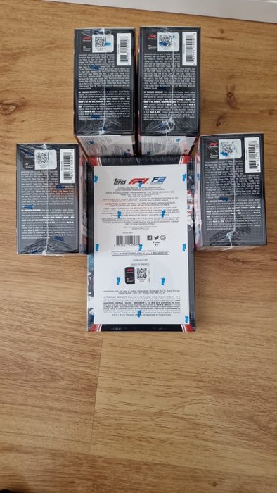 2022 Topps Formula 1 – 1x Hobby Box & 4x Blaster Boxes