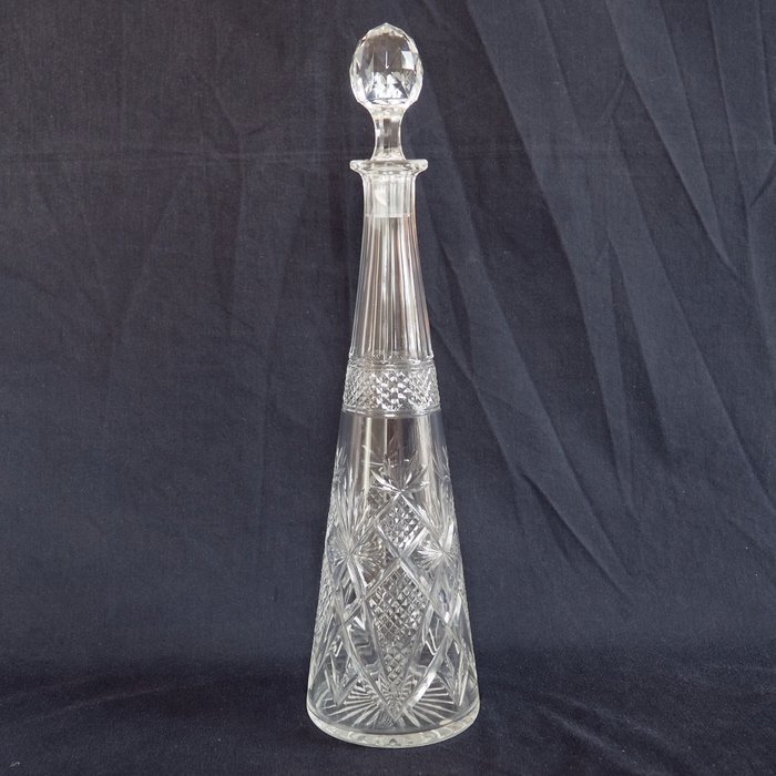 Baccarat - Jarra grande de cristal de Baccarat ricamente tallado - 40 cm - etiqueta - Napoleón III - Cristal