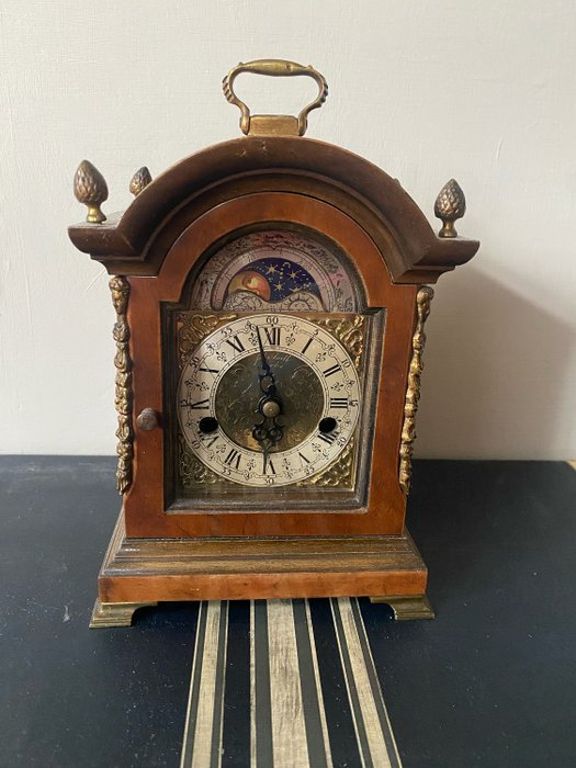 Επιτραπέζια ρολόγια και ρολόγια γραφείου - Wood (Walnut) - 1950-1960