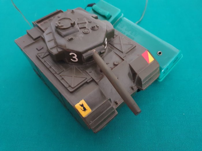 MARX Toys 15 x 9 cm - 1 - Véhicule militaire miniature - Tanque de Combate Anos 60
