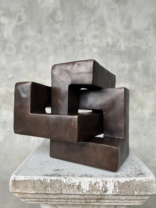 Scultura, Very Heavy Cubist Sculpture - The Endless Knot MEDIUM - 20 cm - Bronzo