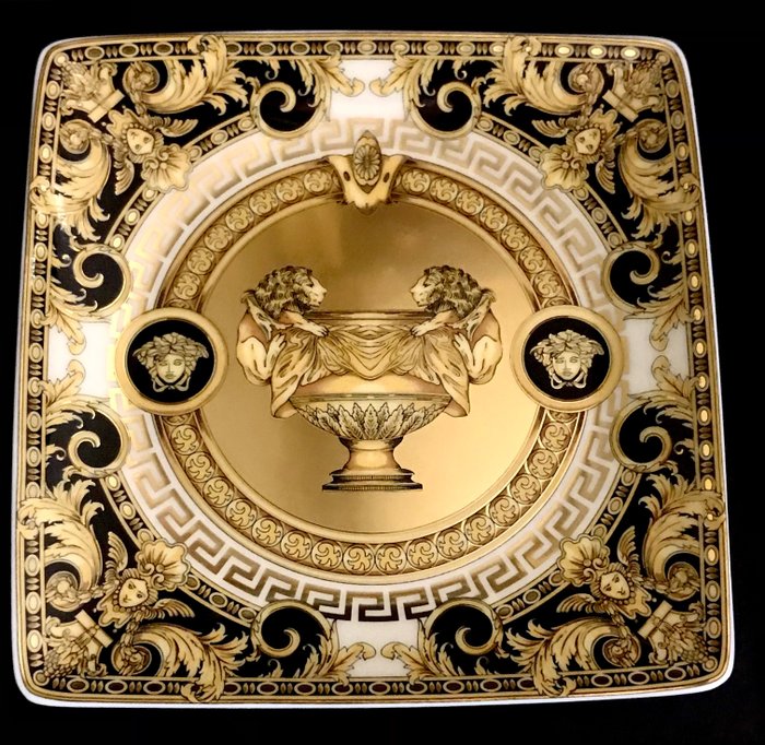 Rosenthal - Versace - 煙灰缸 - Italy . A gorgeous VERSACE by ROSENTHAL baroque ashtray - vide poche, model «Prestige Gala » - 瓷器