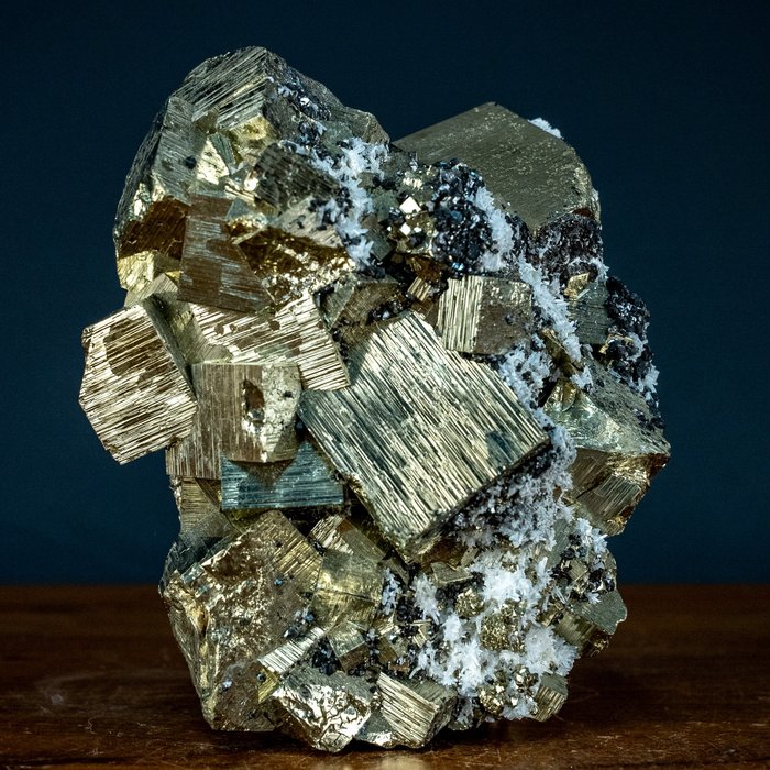 稀有 AAA++ 天然金黄铁矿、石英和方铅矿 水晶簇- 2497.62 g