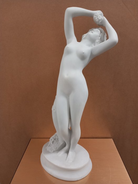 Limoges - 小塑像 - Nude possessed Bacchante - 33cm - 瓷器