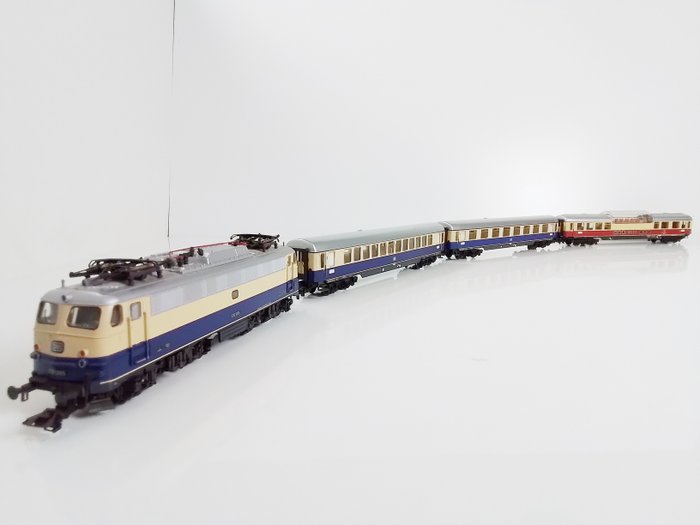 Märklin H0 - 28503/4090 - Modelleisenbahn (1) - 4-teiliges Set E10 mit 3 Schnellzugwagen „Rheingold“ - DB