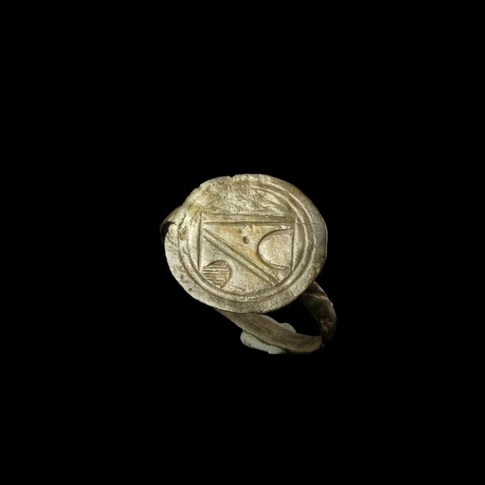 中世纪，十字军时代 银 带有纹章徽章的密封环