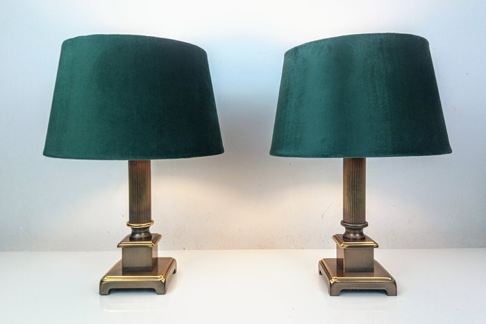 HERDA - Tischlampe - Kupfer, Zwei neoklassizistische Lampen – 32 cm