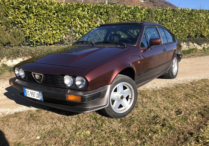 Alfa Romeo - GTV6 - 3.0 - 1985