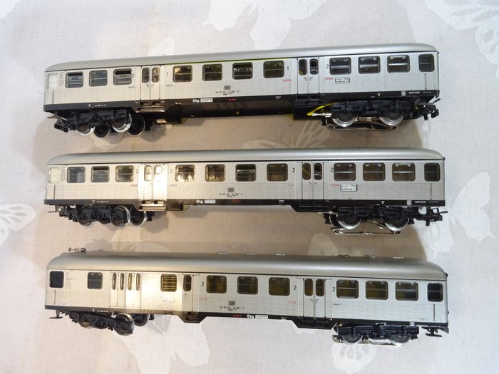 Primex H0轨 - 4016/4017 - 模型火车客运车厢 (3) - 带室内照明的 3 座本地运输车“Silberlinge” - DB